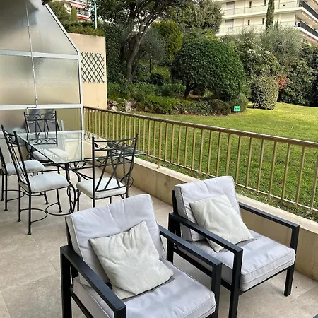 Le Grand Soleil Apartment